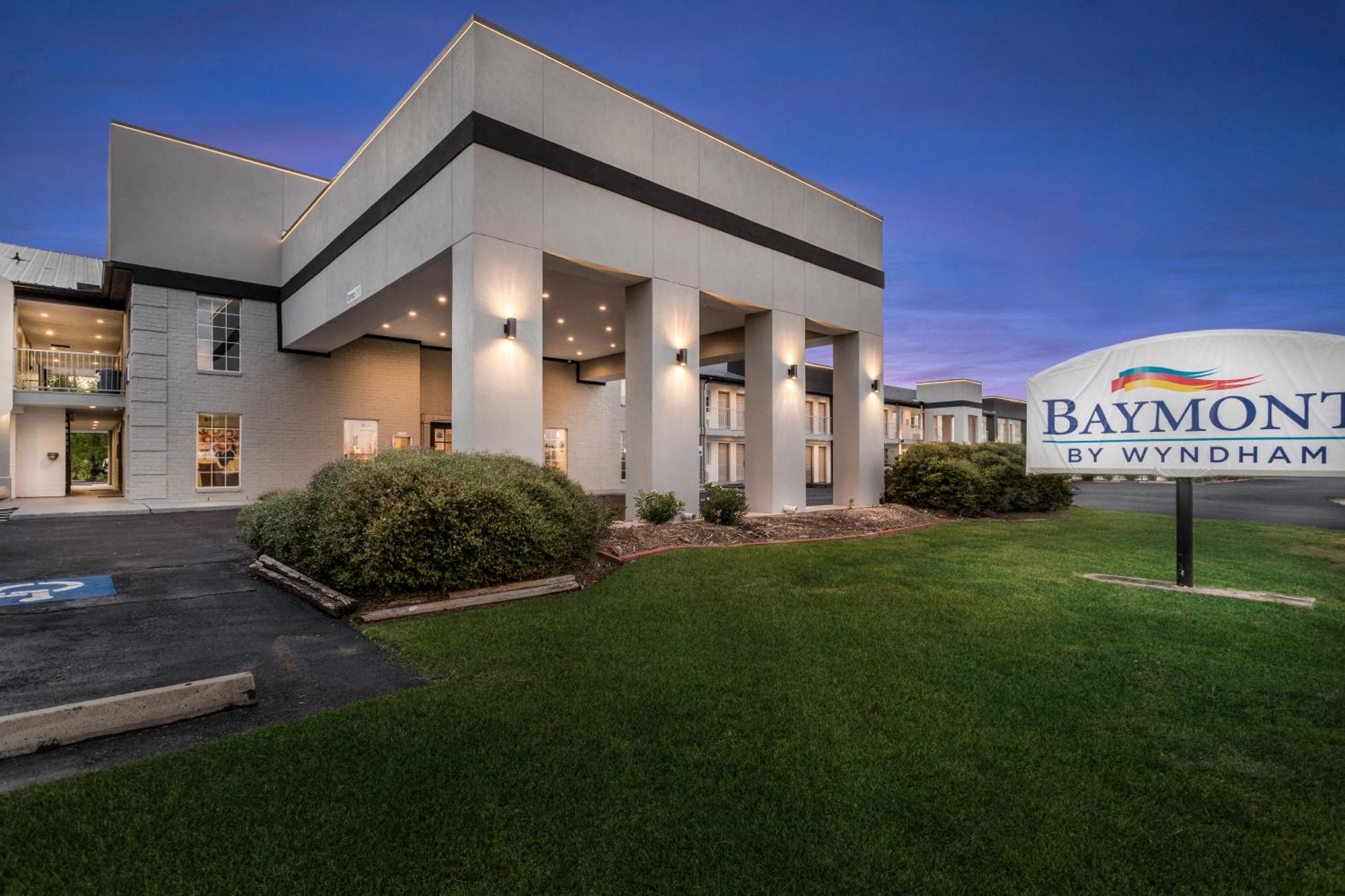 Baymont By Wyndham Beaumont Otel Dış mekan fotoğraf